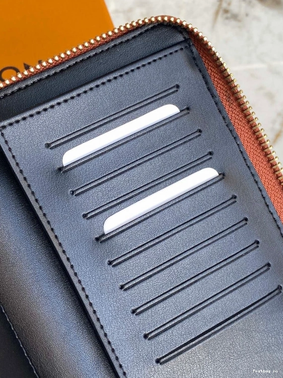 Frstbag ru VUITTON LVXNBA LOUIS WALLET ZIPPY 0724